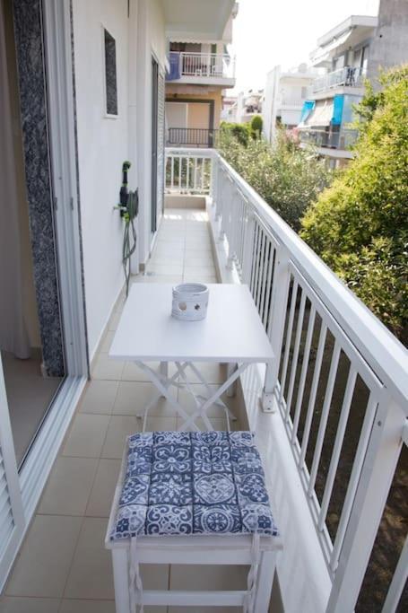 Blue Theros Apartments Paralia Dionisiou Exterior foto