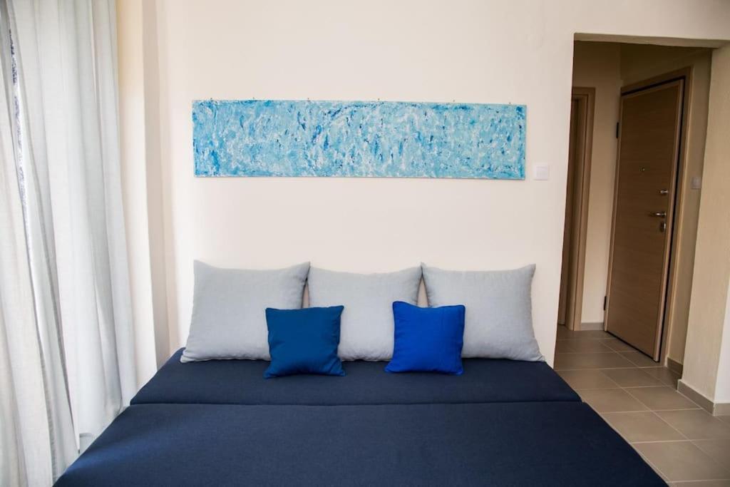 Blue Theros Apartments Paralia Dionisiou Exterior foto