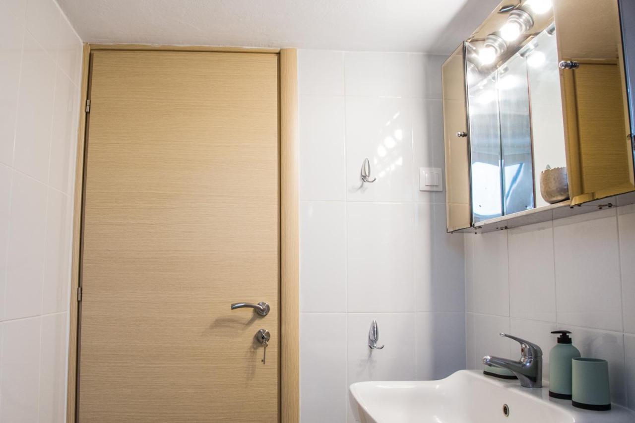 Blue Theros Apartments Paralia Dionisiou Exterior foto